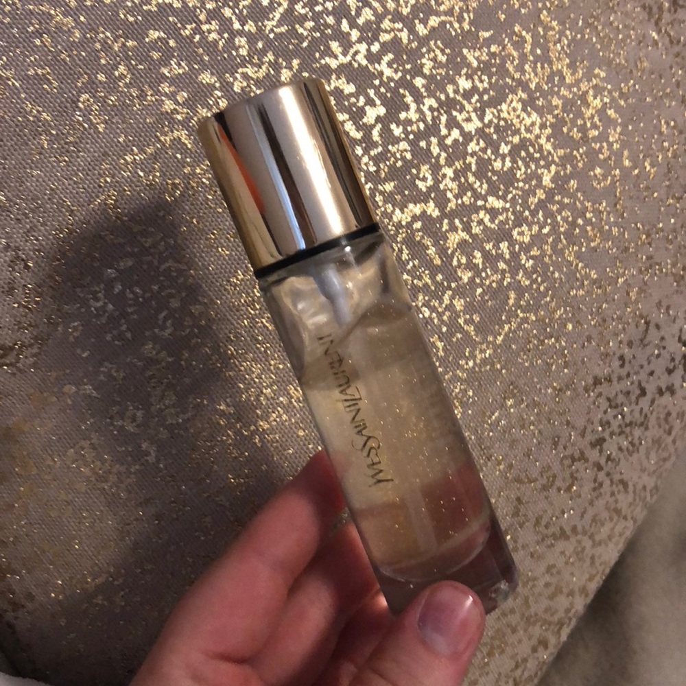 YSL TOUCHÉ ECLAT BLUR PRIMER
